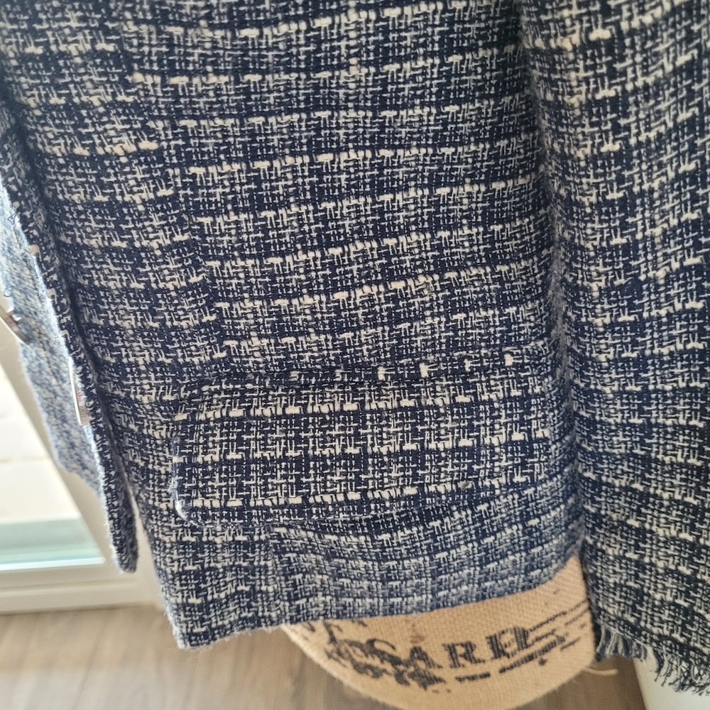 Blazer - Picture 6 of 12